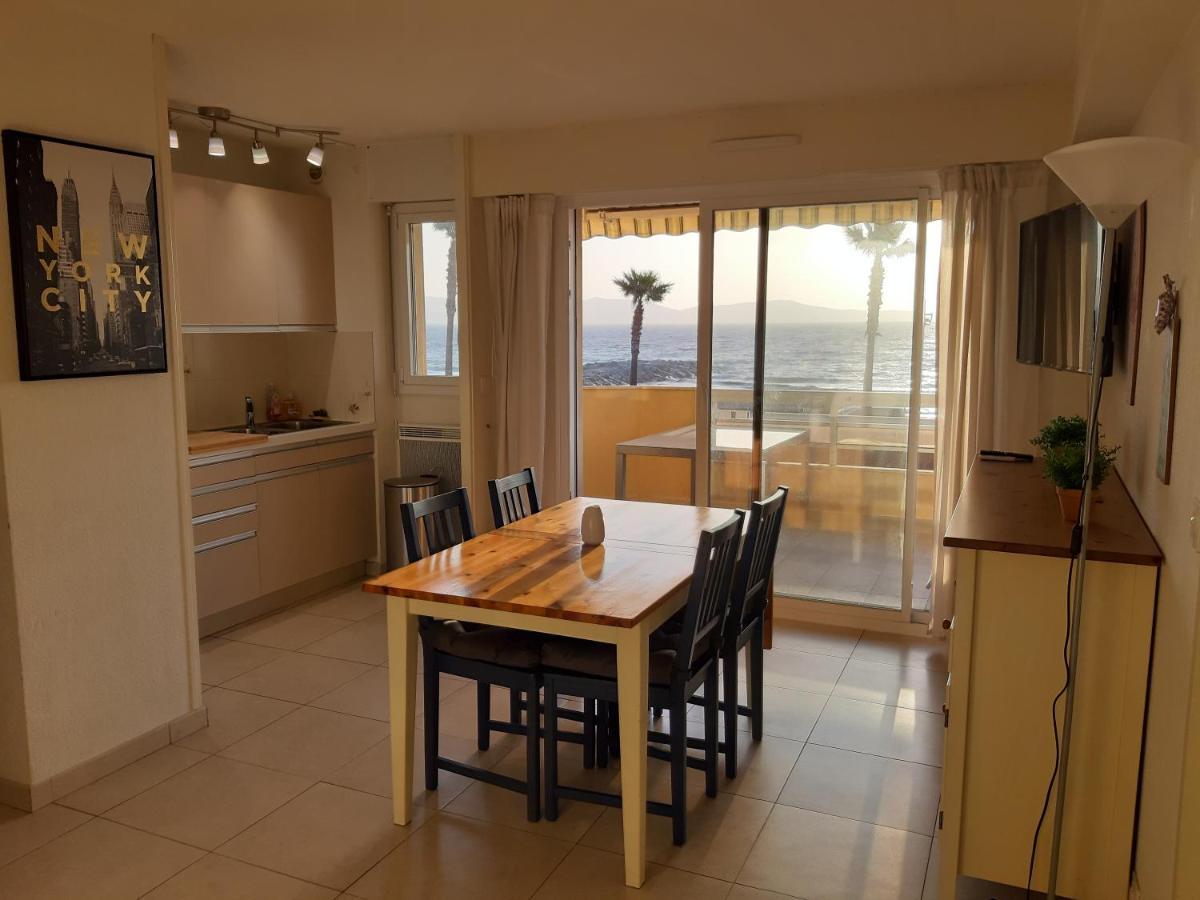 Appartement Cavalaire Face A La Mer Ngoại thất bức ảnh